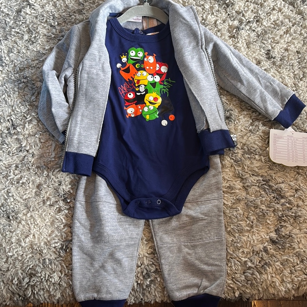 18M 3 piece alien outfit- Truly Scrumptious -NWT